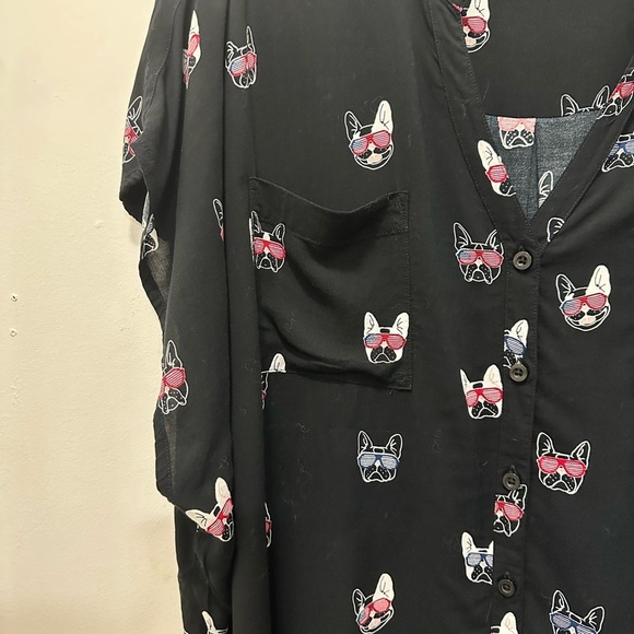 Torrid Bulldog Novelty Print Black Button Down Shirt with Notched Collar Sz 4X - Picture 2 of 5